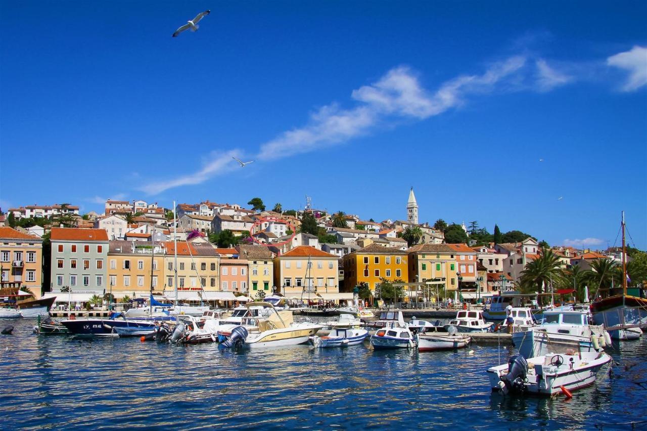 Accommodation Branka Mali Losinj Bagian luar foto