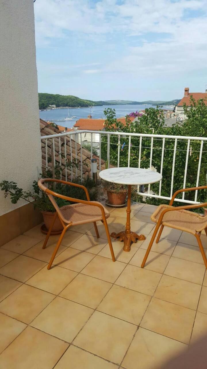 Accommodation Branka Mali Losinj Bagian luar foto